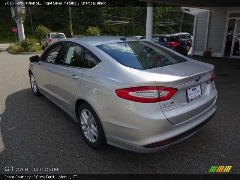 Ingot Silver Metallic / Charcoal Black 2016 Ford Fusion SE