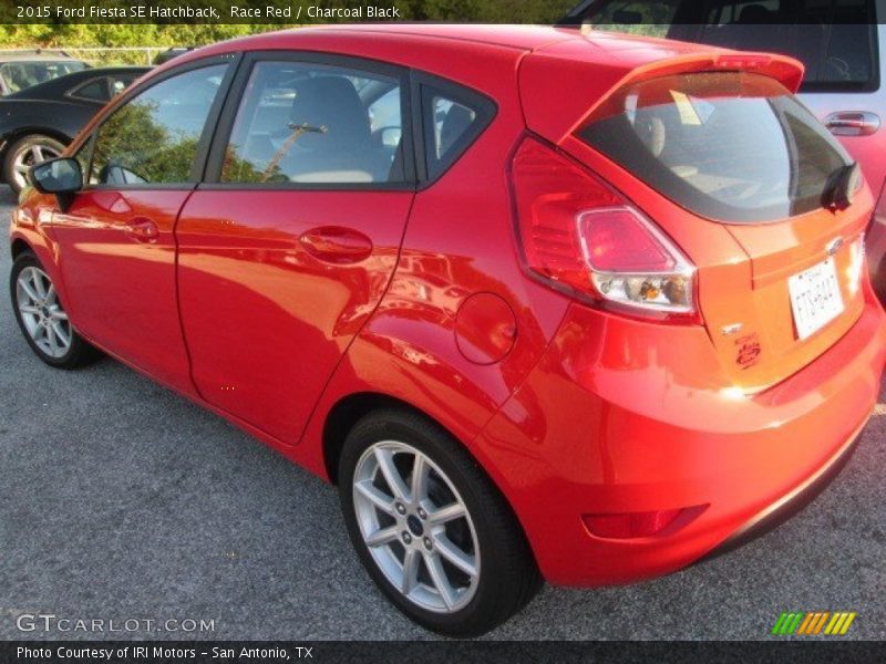 Race Red / Charcoal Black 2015 Ford Fiesta SE Hatchback