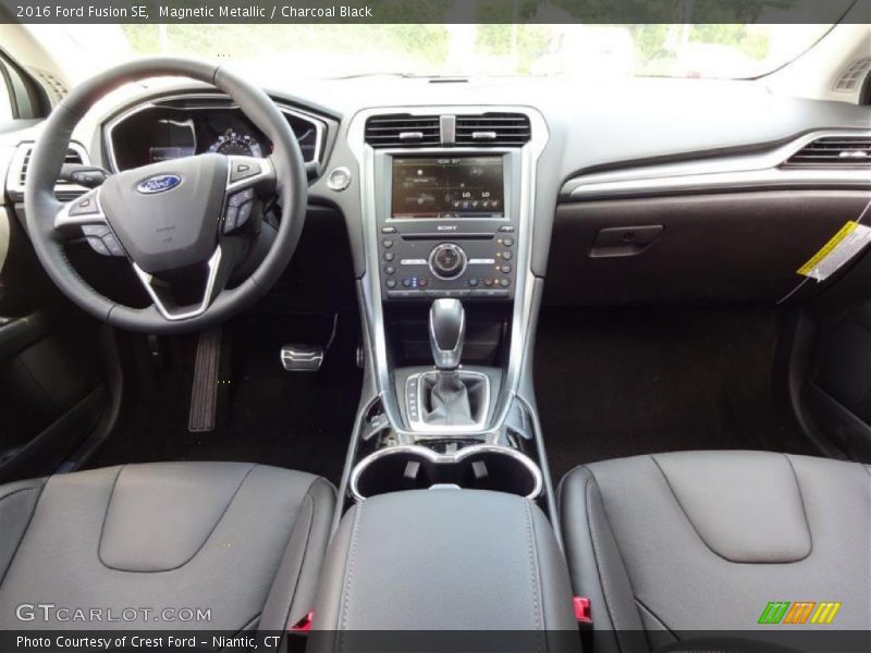 Magnetic Metallic / Charcoal Black 2016 Ford Fusion SE