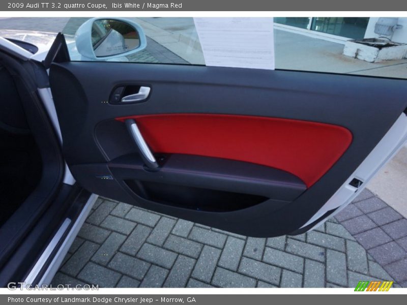 Ibis White / Magma Red 2009 Audi TT 3.2 quattro Coupe