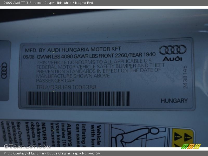 Ibis White / Magma Red 2009 Audi TT 3.2 quattro Coupe