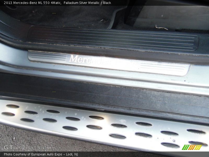 Palladium Silver Metallic / Black 2013 Mercedes-Benz ML 550 4Matic