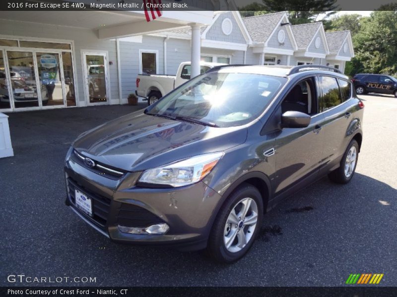 Magnetic Metallic / Charcoal Black 2016 Ford Escape SE 4WD