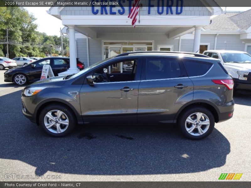 Magnetic Metallic / Charcoal Black 2016 Ford Escape SE 4WD