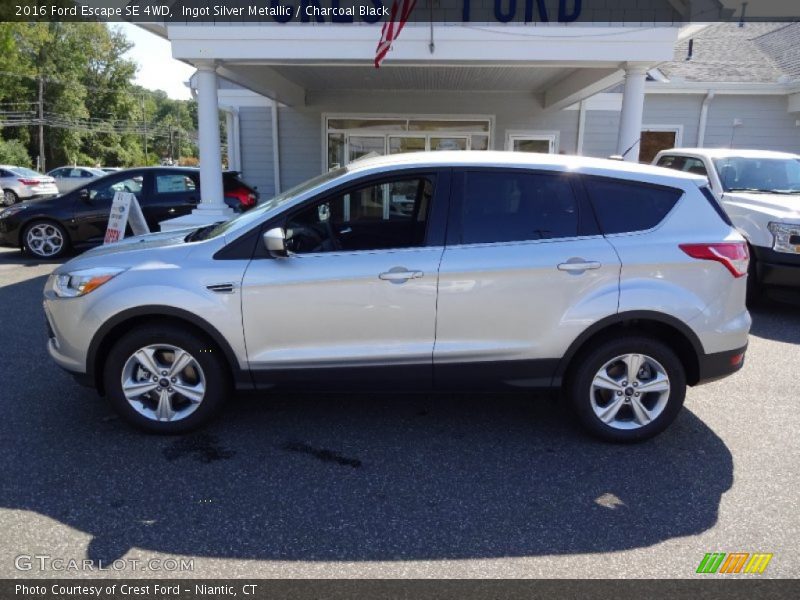 Ingot Silver Metallic / Charcoal Black 2016 Ford Escape SE 4WD