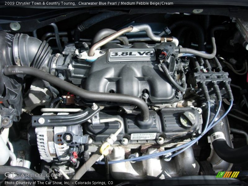Clearwater Blue Pearl / Medium Pebble Beige/Cream 2009 Chrysler Town & Country Touring