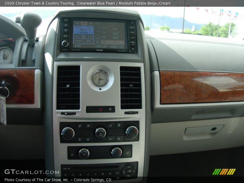 Clearwater Blue Pearl / Medium Pebble Beige/Cream 2009 Chrysler Town & Country Touring