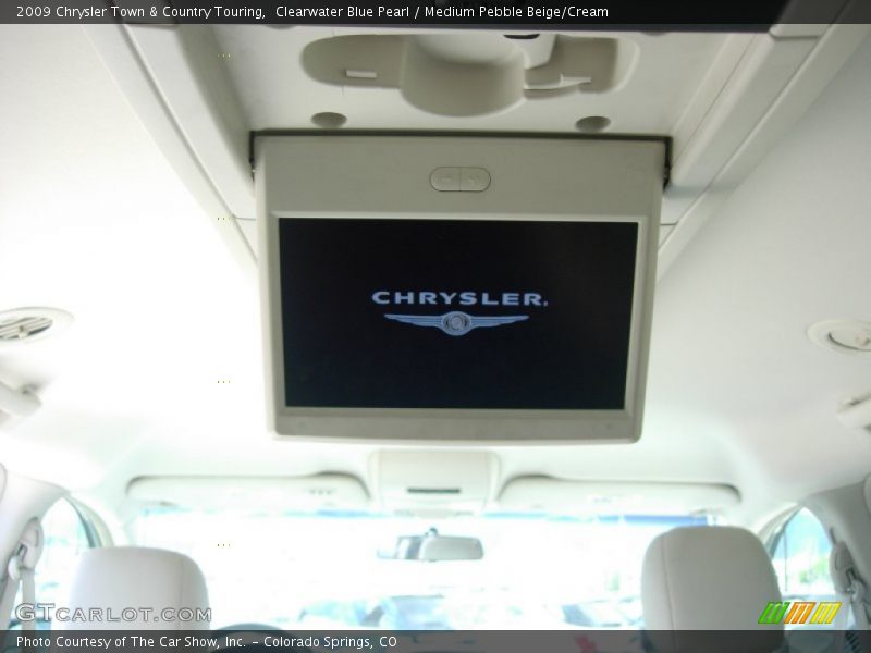 Clearwater Blue Pearl / Medium Pebble Beige/Cream 2009 Chrysler Town & Country Touring