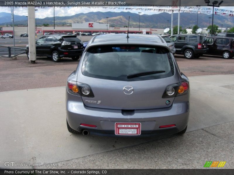 Sunlight Silver Metallic / Black/Red 2005 Mazda MAZDA3 s Hatchback