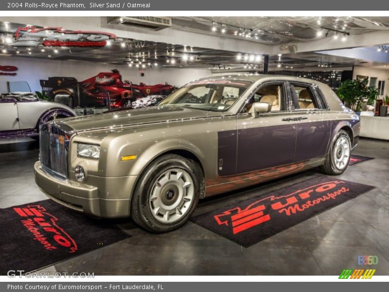 Silver Sand / Oatmeal 2004 Rolls-Royce Phantom
