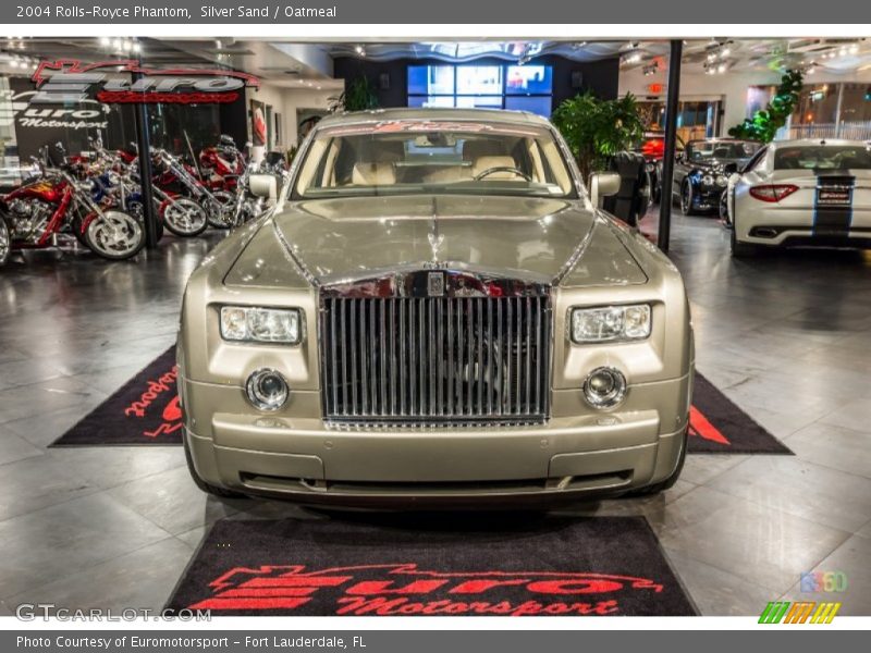 Silver Sand / Oatmeal 2004 Rolls-Royce Phantom