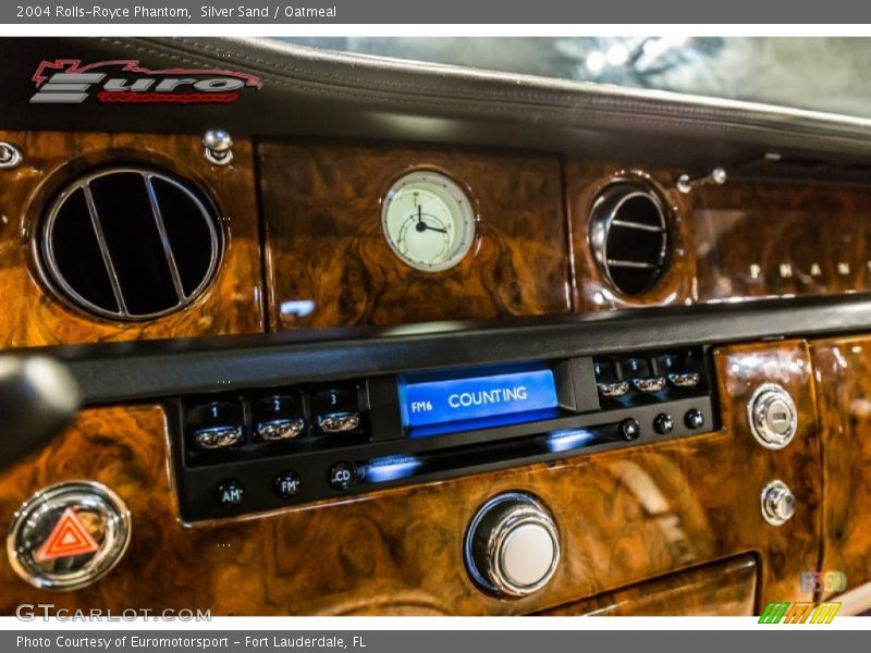Silver Sand / Oatmeal 2004 Rolls-Royce Phantom