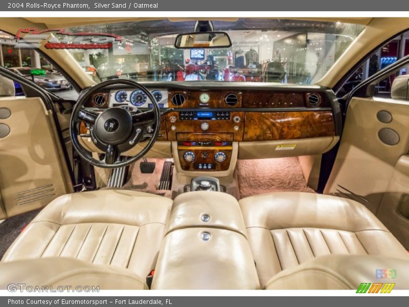 Silver Sand / Oatmeal 2004 Rolls-Royce Phantom