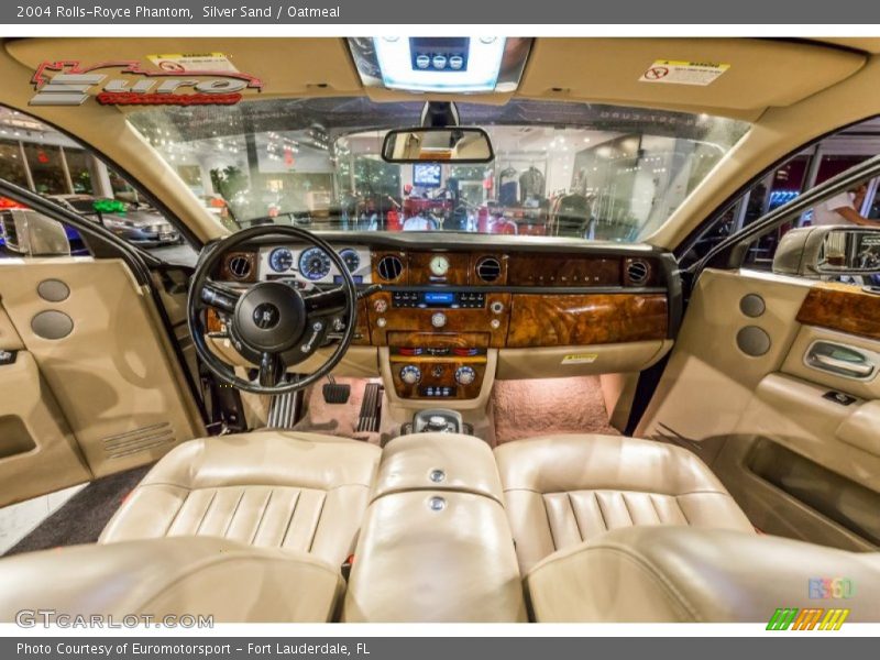 Silver Sand / Oatmeal 2004 Rolls-Royce Phantom