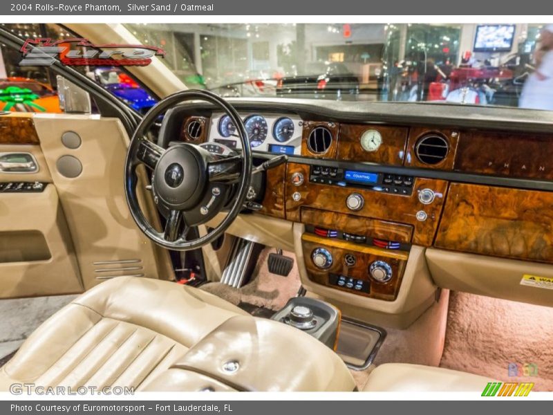 Silver Sand / Oatmeal 2004 Rolls-Royce Phantom