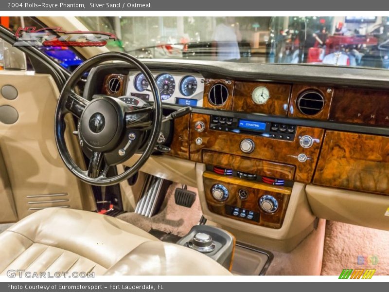 Silver Sand / Oatmeal 2004 Rolls-Royce Phantom