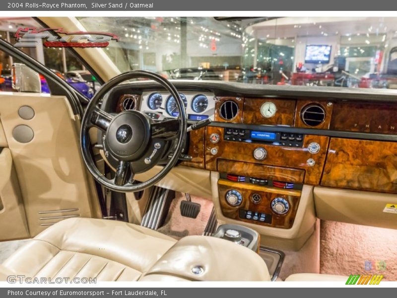 Silver Sand / Oatmeal 2004 Rolls-Royce Phantom