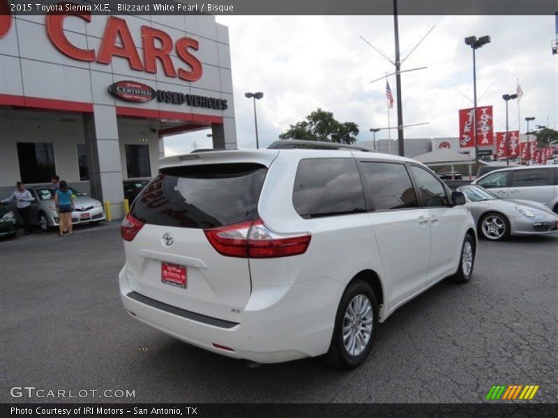 Blizzard White Pearl / Bisque 2015 Toyota Sienna XLE