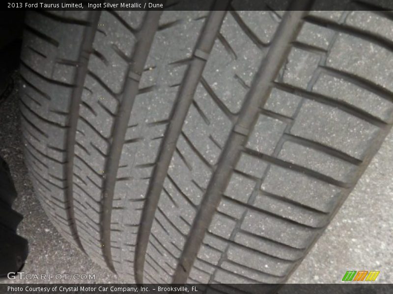 Ingot Silver Metallic / Dune 2013 Ford Taurus Limited
