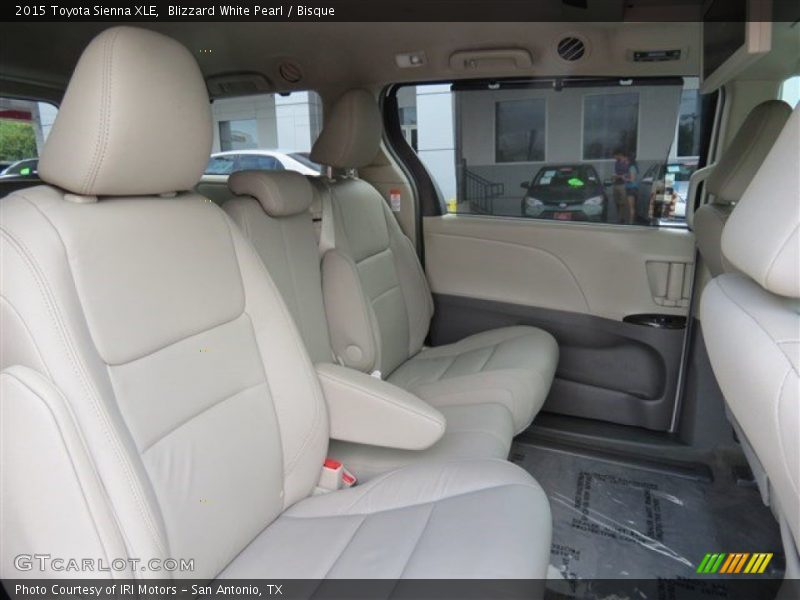Blizzard White Pearl / Bisque 2015 Toyota Sienna XLE