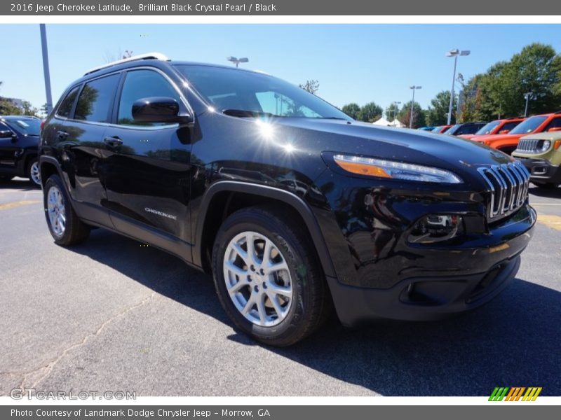Brilliant Black Crystal Pearl / Black 2016 Jeep Cherokee Latitude