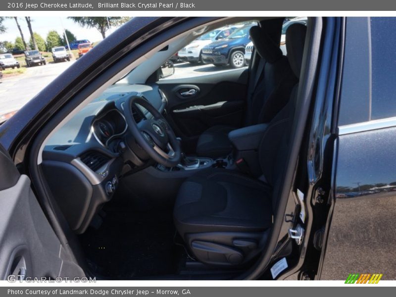 Brilliant Black Crystal Pearl / Black 2016 Jeep Cherokee Latitude