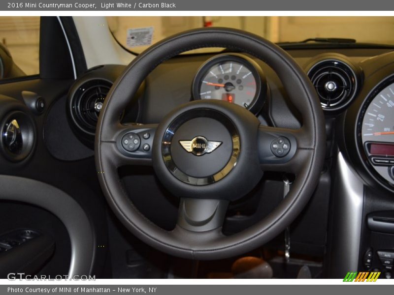 Light White / Carbon Black 2016 Mini Countryman Cooper