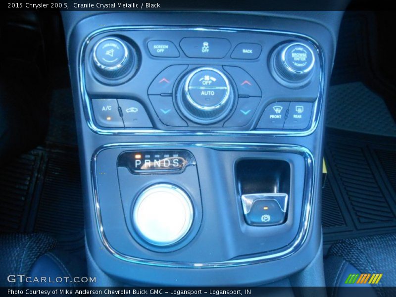 Granite Crystal Metallic / Black 2015 Chrysler 200 S