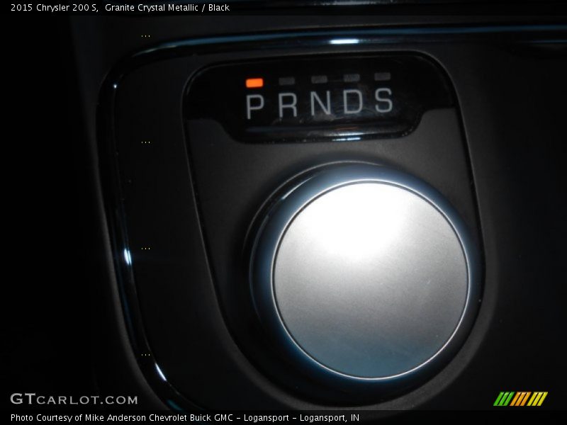 Granite Crystal Metallic / Black 2015 Chrysler 200 S
