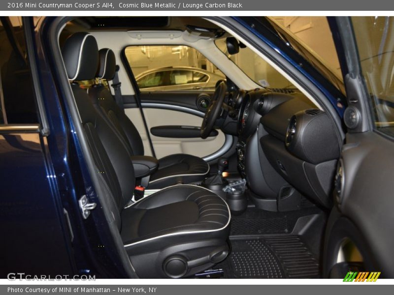 Front Seat of 2016 Countryman Cooper S All4