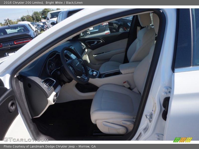 Bright White / Black/Linen 2016 Chrysler 200 Limited