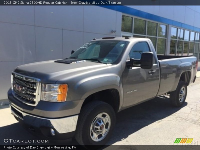 Front 3/4 View of 2013 Sierra 2500HD Regular Cab 4x4