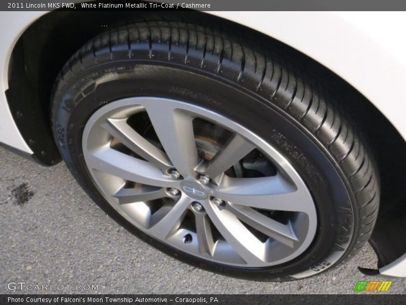 White Platinum Metallic Tri-Coat / Cashmere 2011 Lincoln MKS FWD