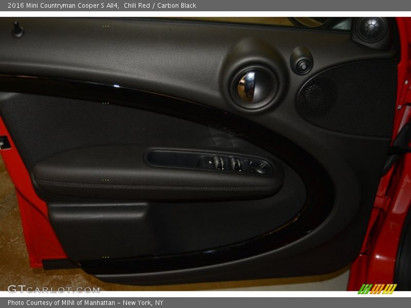 Chili Red / Carbon Black 2016 Mini Countryman Cooper S All4