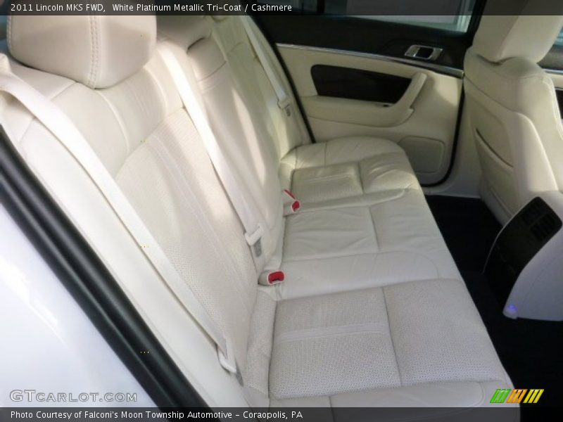 White Platinum Metallic Tri-Coat / Cashmere 2011 Lincoln MKS FWD
