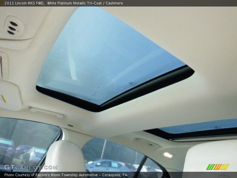 White Platinum Metallic Tri-Coat / Cashmere 2011 Lincoln MKS FWD