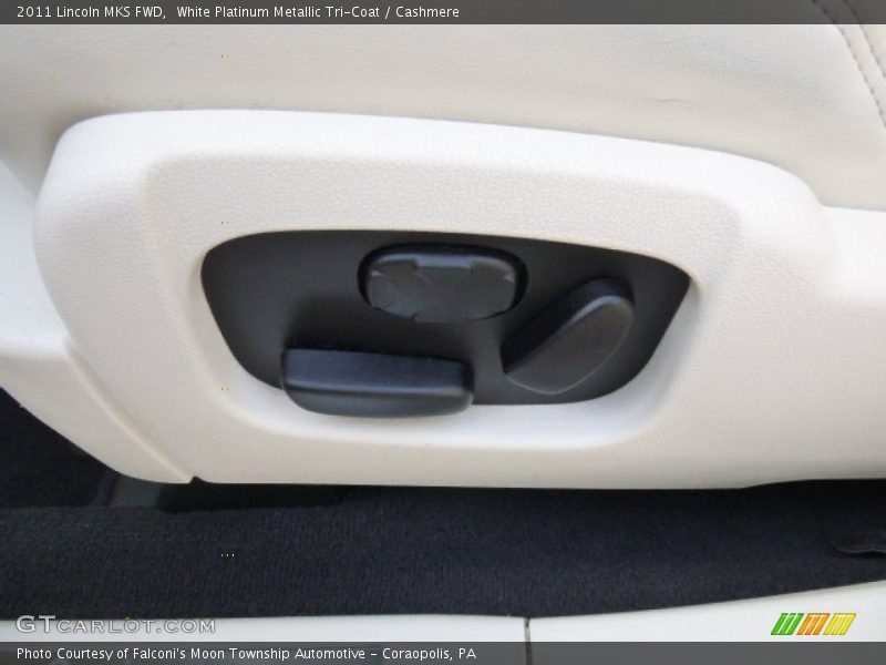 White Platinum Metallic Tri-Coat / Cashmere 2011 Lincoln MKS FWD