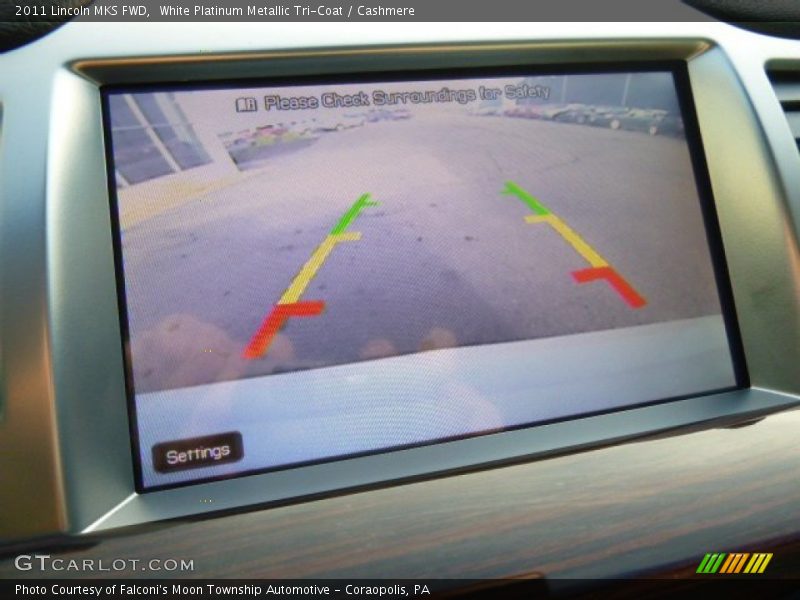 White Platinum Metallic Tri-Coat / Cashmere 2011 Lincoln MKS FWD