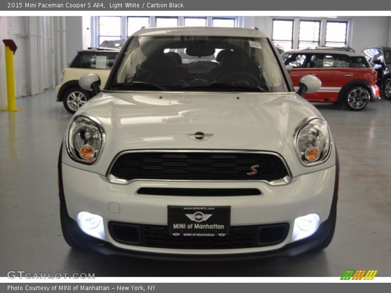Light White / Carbon Black 2015 Mini Paceman Cooper S All4