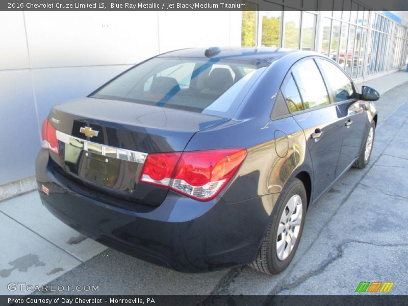 Blue Ray Metallic / Jet Black/Medium Titanium 2016 Chevrolet Cruze Limited LS