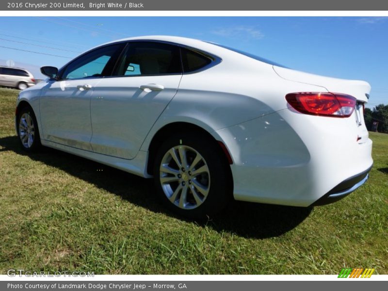 Bright White / Black 2016 Chrysler 200 Limited