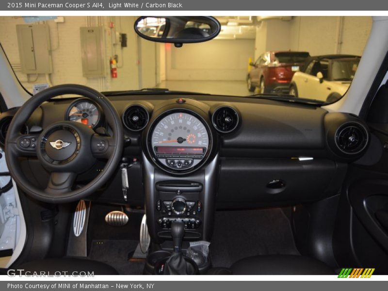 Light White / Carbon Black 2015 Mini Paceman Cooper S All4