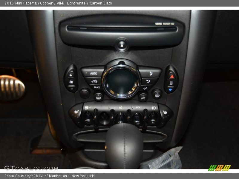 Light White / Carbon Black 2015 Mini Paceman Cooper S All4