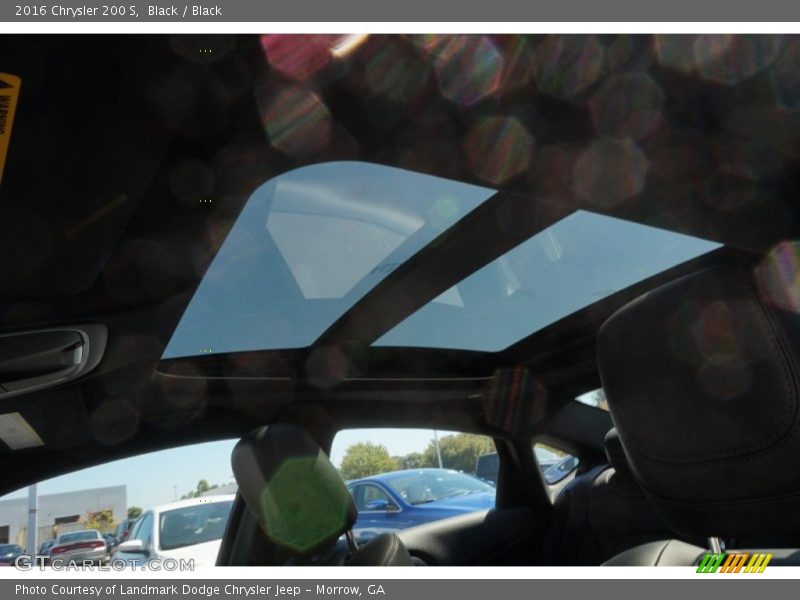 Black / Black 2016 Chrysler 200 S