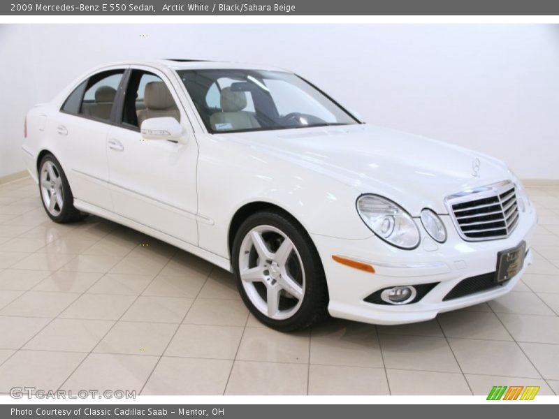 Arctic White / Black/Sahara Beige 2009 Mercedes-Benz E 550 Sedan