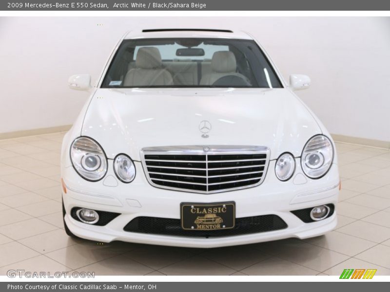 Arctic White / Black/Sahara Beige 2009 Mercedes-Benz E 550 Sedan