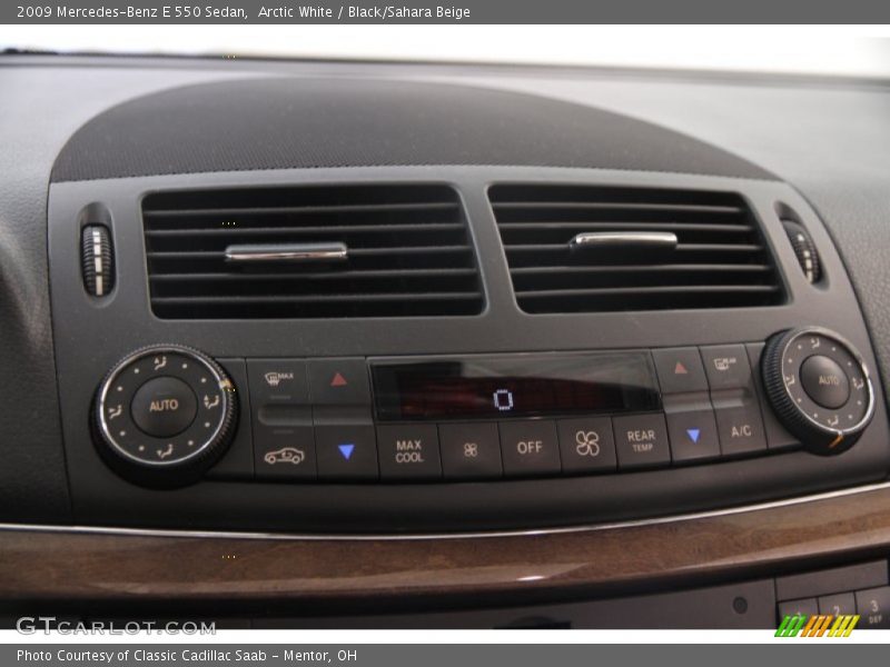 Controls of 2009 E 550 Sedan