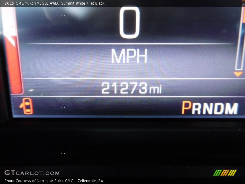 Summit White / Jet Black 2015 GMC Yukon XL SLE 4WD