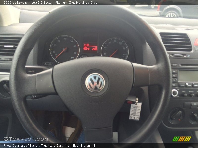 Platinum Grey Metallic / Grey 2006 Volkswagen Jetta 2.5 Sedan