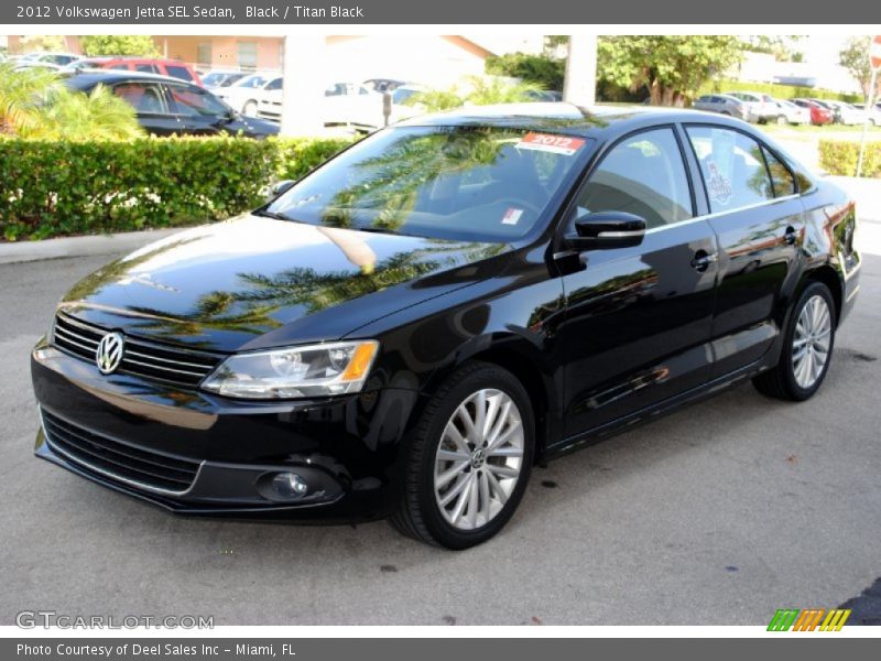 Front 3/4 View of 2012 Jetta SEL Sedan